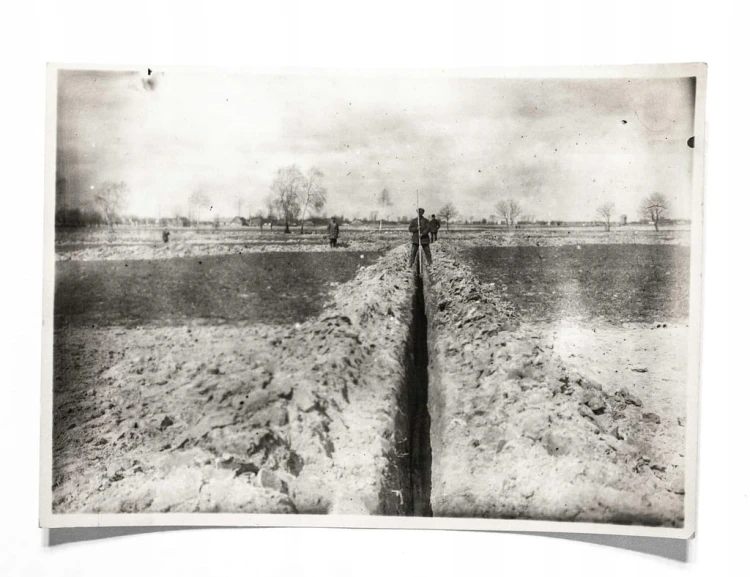 STARA FOTOGRAFIA - SPÓŁKA WODNA, REGULACJA MAŁEJ MOGILNICY, PODRZEWIE 1930