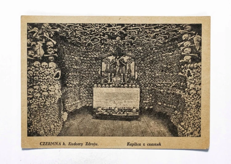 CZERMNA k. KUDOWY ZDRÓJ - KAPLICA CZASZEK l. 50