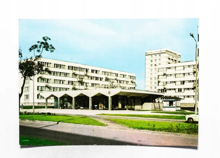 KOSZALIN - OSIEDLE TYSIĄCLECIA, UL. WŁADYSŁAWA IV l. 60