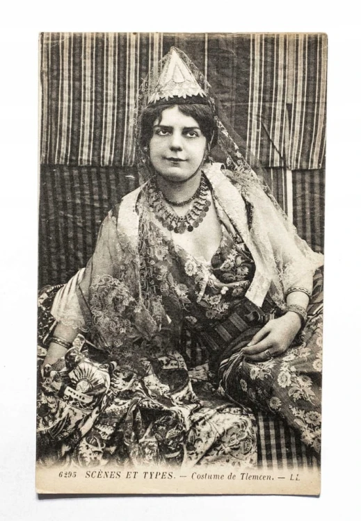 STARA POCZTÓWKA - TRADYCYJNY STRÓJ TLEMCEN l. 20