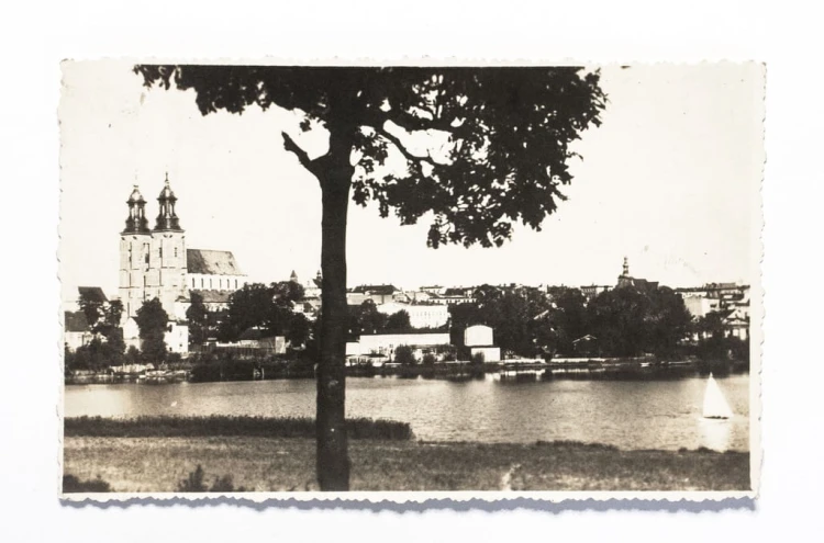 GNIEZNO - BAZYLIKA II RP