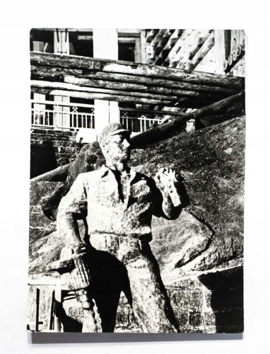 WIELICZKA - RZEŹBA WSPÓŁCZESNY GÓRNIK W KOMORZE MICHAŁOWICE 1975