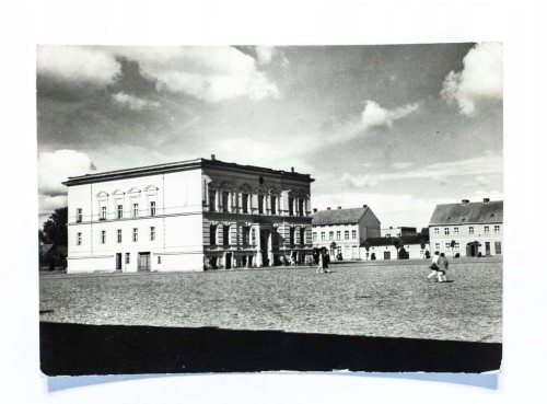 NOWY TOMYŚL - RYNEK, RATUSZ l. 70