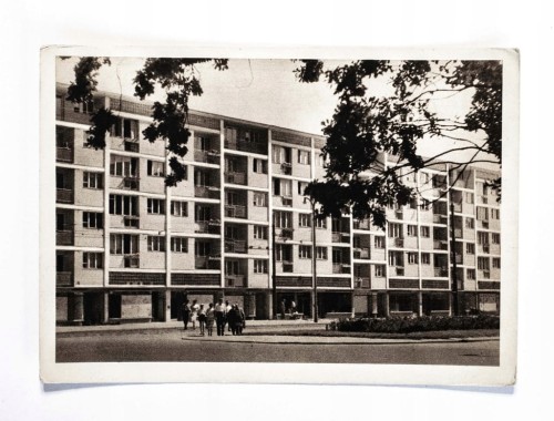 SZCZECIN - ALEJA NIEPODLEGŁOSĆI l. 70