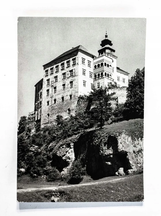 STARA POCZTÓWKA - OJCOWSKI PARK NARODOWY, ZAMEK W PIESKOWEJ SKALE l. 60