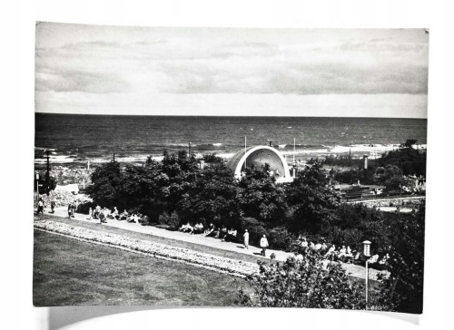 MIĘDZYZDROJE - KĄPIELISKO, MUSZLA KONCERTOWA, WYBRZEŻE l. 60