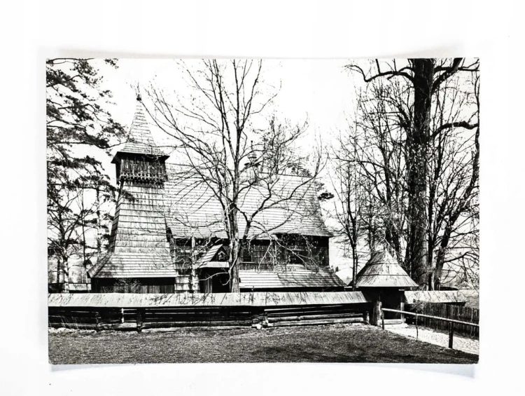 DĘBNO - KOŚCIÓŁ DREWNIANY l. 70