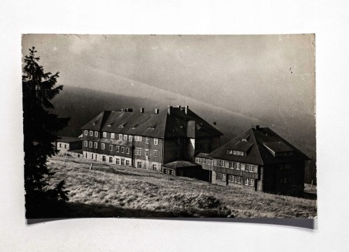 KARKONOSZE - SCHRONISKO NA HALI SZRENICKIEJ l. 60