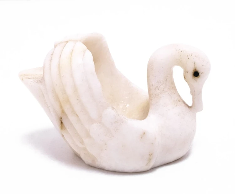 STARA FIGURKA ŁABĘDŹ (masa plastyczna)