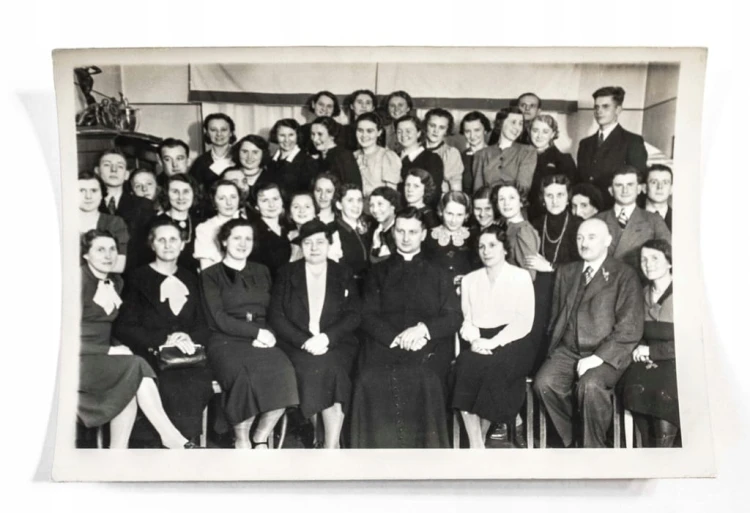 STARA FOTOGRAFIA - JAJKO WIELKANOCNE, TOWARZYSTWO SOKÓŁ, POZNAŃ 1938