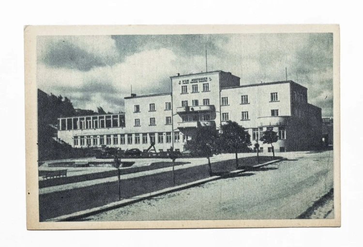GDYNIA - GMACH DOMU MARYNARZA l. 50