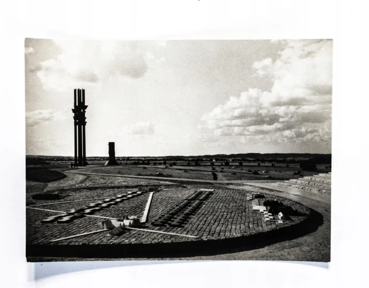 GRUNWALD - POMNIK ZWYCIĘSTWA GRUNWALDZKIEGO l. 60