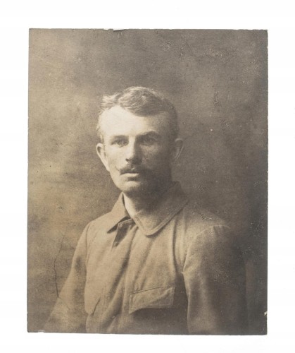 STARA FOTOGRAFIA - MĘŻCZYZNA Z WĄSEM ok. 1910/1920