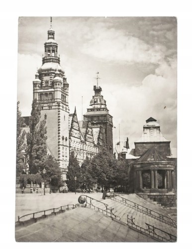 SZCZECIN - GMACH WOJ. RADY NARODOWEJ l. 60