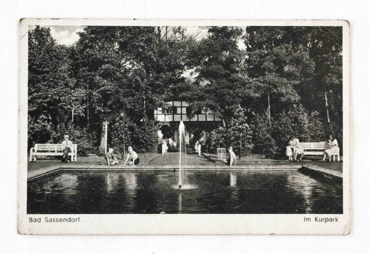 NIEMCY, BAD SASSENDORF - KURPARK, FONTANNA l. 30/40