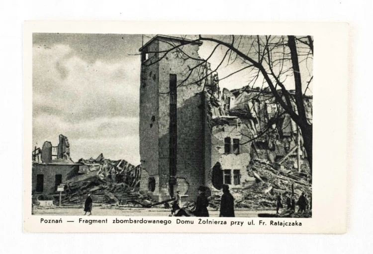POZNAŃ - ZBOMBARDOWANY DOM ŻOŁNIERZA (zniszczony Poznań)