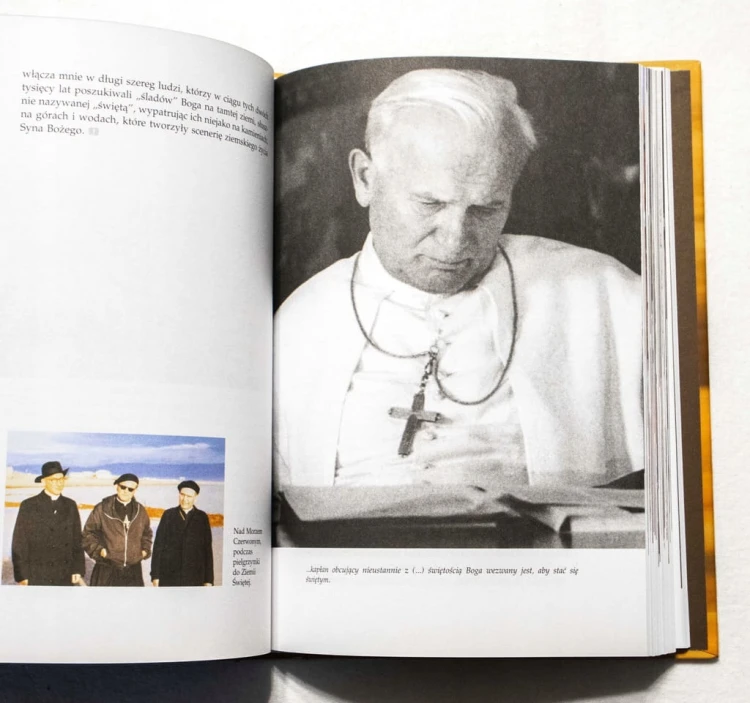 STARA KSIĄŻKA JAN PAWEŁ II - AUTOBIOGRAFIA 2005
