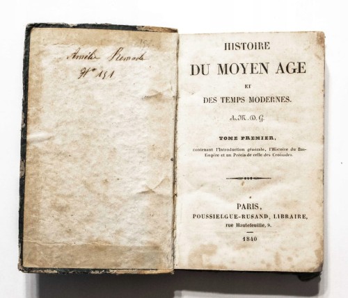 STARA KSIĄŻKA FRANCUSKA - HISTOIRE DU MOYEN AGE, PARYŻ 1840
