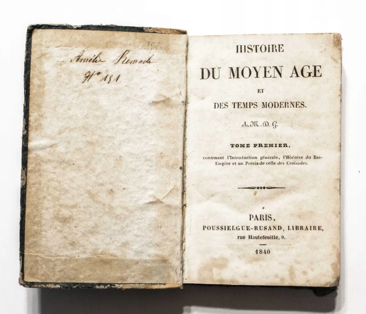 STARA KSIĄŻKA FRANCUSKA - HISTOIRE DU MOYEN AGE, PARYŻ 1840