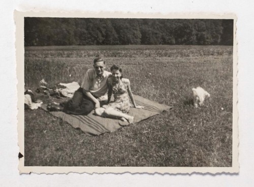 STARA FOTOGRAFIA - PIKNIK W PARKU, KRAKÓW l. 30/40