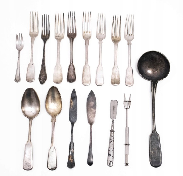 ZESTAW STARYCH METALOWYCH / POSREBRZANYCH SZTUĆCÓW