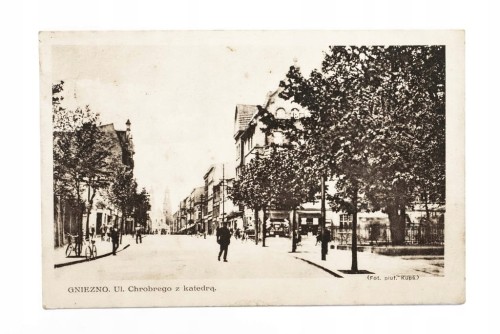 GNIEZNO - ULICA CHROBREGO, KATEDRA 1930
