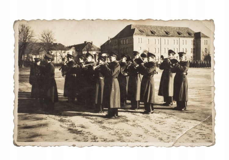 STARA FOTOGRAFIA ORKIESTRA WOJSKOWA KOSZARY PRL