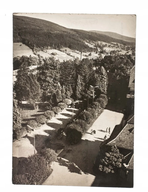 SIERADÓW ZDRÓJ - PARK ZDROJOWY l. 60