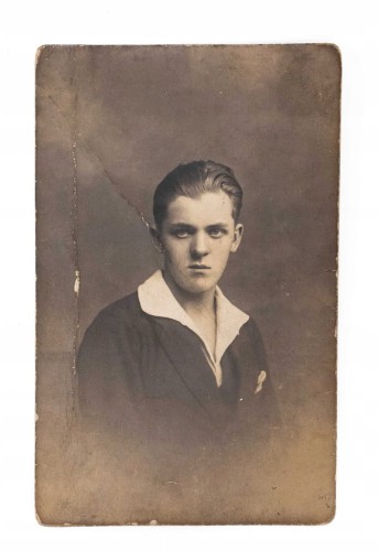 STARA FOTOGRAFIA - MŁODY MĘŻCZYZNA, ATELIER TRANDO, INOWROCŁAW II RP