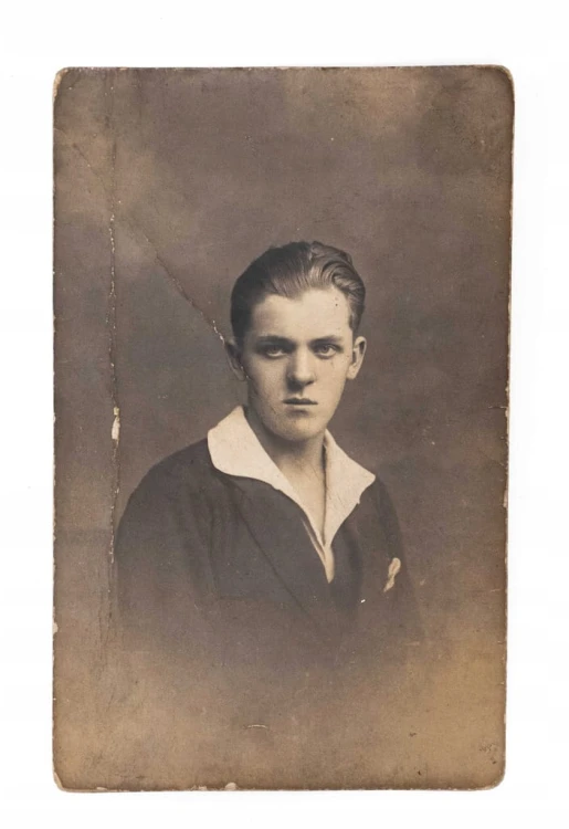 STARA FOTOGRAFIA - MŁODY MĘŻCZYZNA, ATELIER TRANDO, INOWROCŁAW II RP
