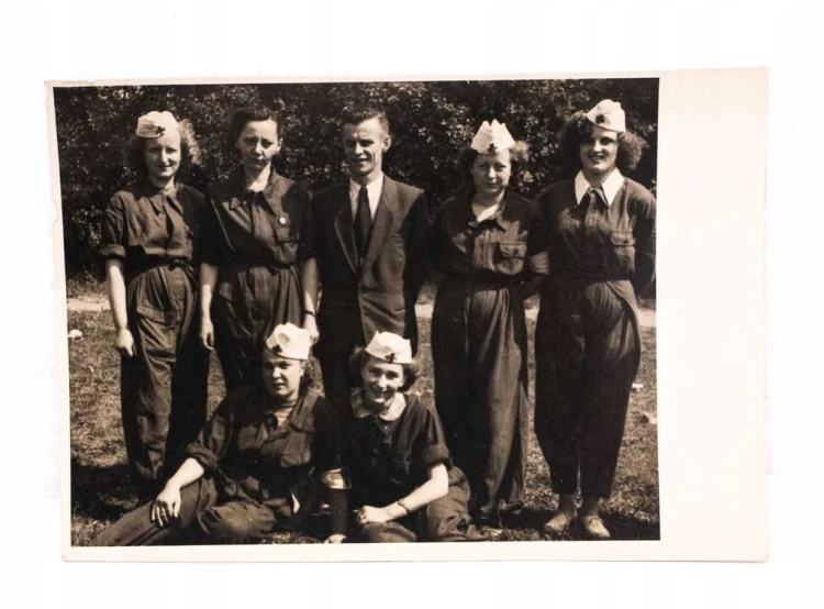 DYPLOM + ZDJĘCIA KURS PCK KROTOSZYN / POZNAŃ 1953