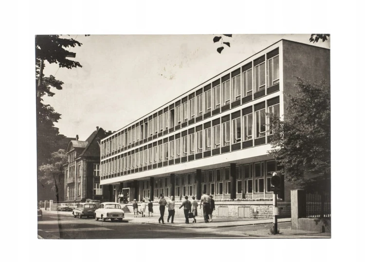 POZNAŃ - GMACH NOT l. 60
