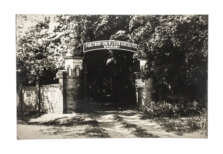 WRONIAWY - DOM WCZASÓW DZIECIĘCYCH l. 50/60