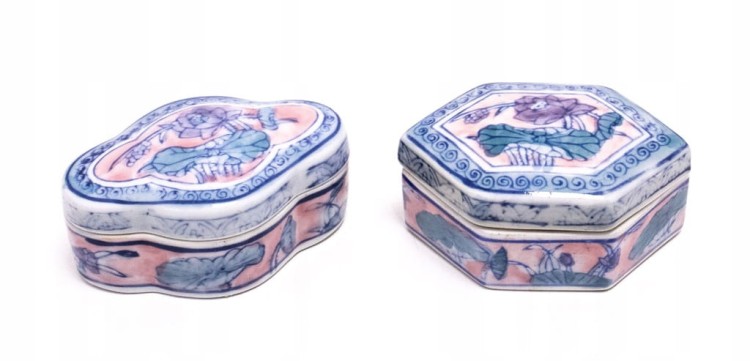 ZESTAW STARYCH CHIŃSKICH SZKATUŁEK PORCELANOWYCH
