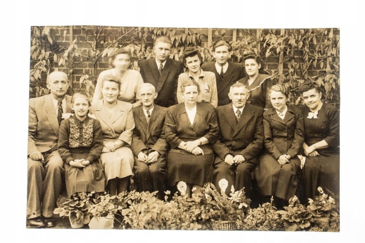 STARA FOTOGRAFIA - ZDJĘCIE RODZINNE