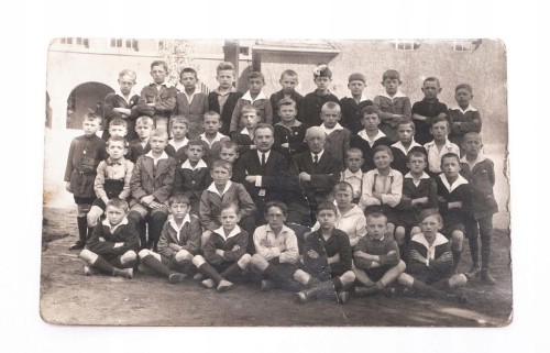 FOTOGRAFIA - III SZKOŁA WYDZIAŁOWA POZNAŃ l. 30