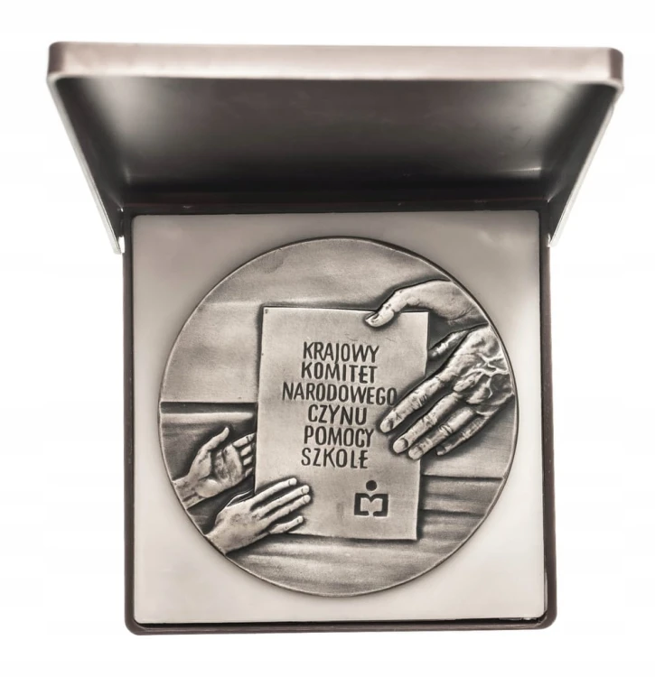 MEDAL KOMITET NARODOWEGO CZYNU POMOCY SZKOLE