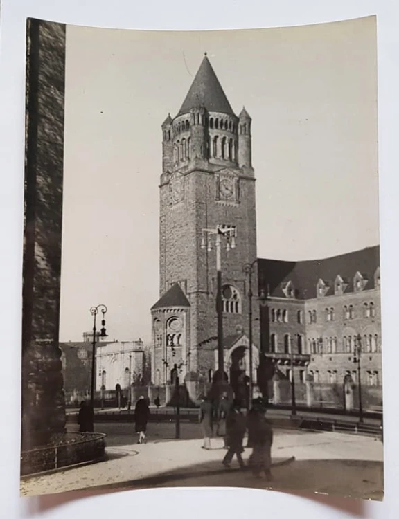 POMNIK NAJŚWIĘTRZEGO SERCA PANA JEZUSA W POZNANIU
