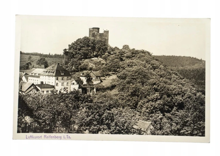 BURGRUINE OBERREIFENBERG - RUINY ZAMKU l. 30