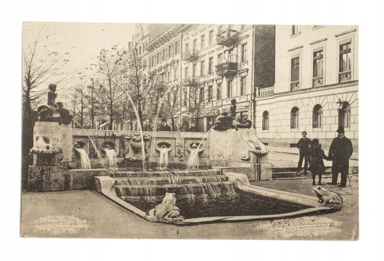 POZNAŃ - FONTANNA Z DELFINAMI l. 20