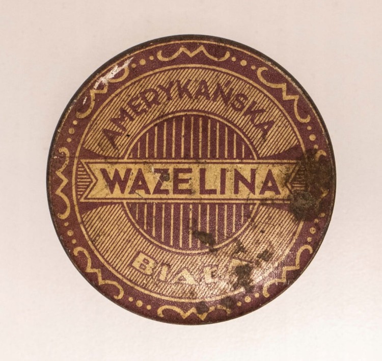 STARE PUDEŁKO AMERYKAŃSKA WAZELINA BIAŁA