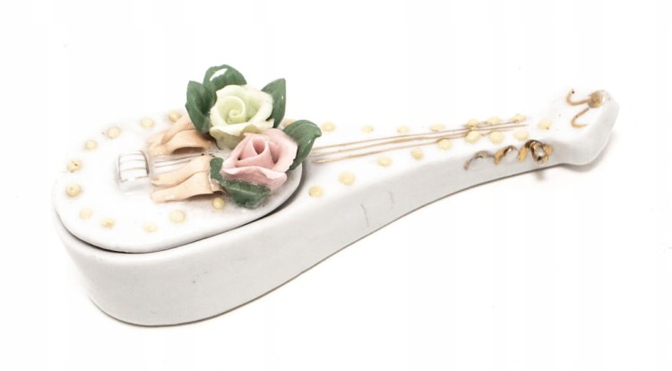 STARA PORCELANOWA MANDOLINA