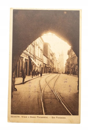 KRAKÓW - WIDOK Z BRAMY FLORJAŃSKIEJ l. 30