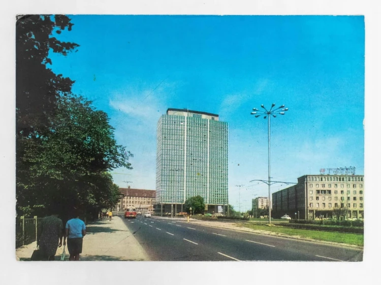 GDAŃSK - SIEDZIBA CENTRALNEGO OŚRODKA BUDOWNICTWA OKRĘTOWEGO PRL