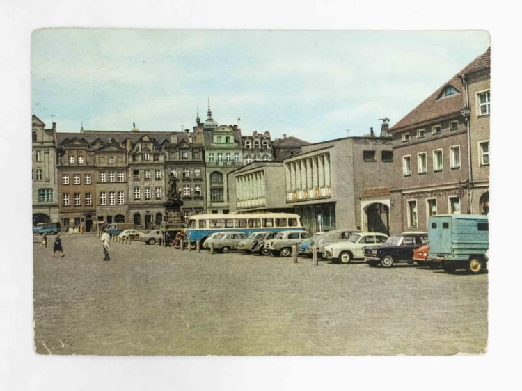 POZNAŃ - STARY RYNEK, STARE SAMOCHODY 1969