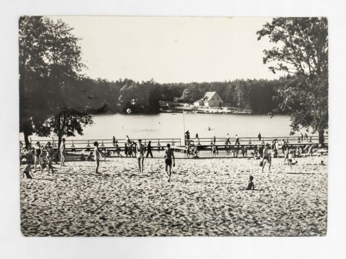TRZCIANKA - PLAŻA NAD JEZIOREM SARCZ 1971