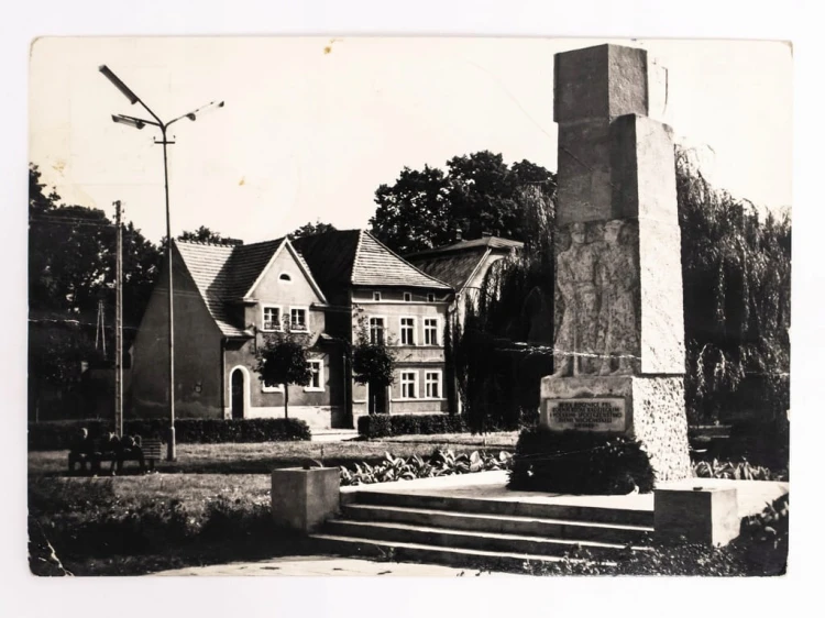 WSCHOWA - PLAC JEDNOŚCI ROBOTNICZEJ 1968