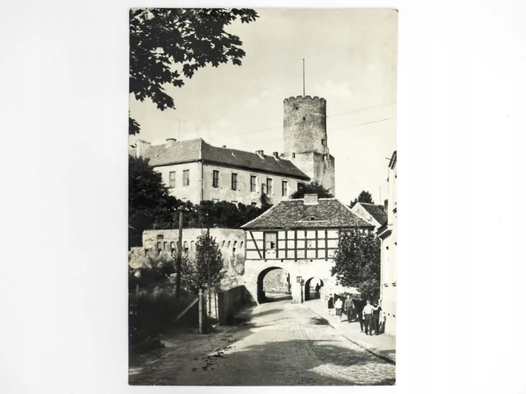 ŁAGÓW - ZAMEK GOTYCKI I BRAMA MARCHIJSKA 1971