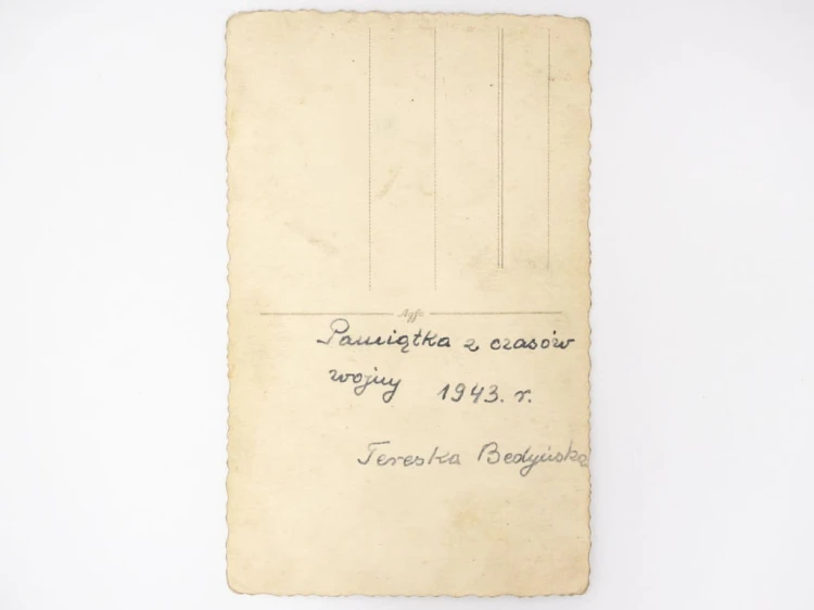 STARA FOTOGRAFIA - ZDJĘCIE DZIEWCZYNKI PAMIĄTKA Z CZASÓW WOJNY 1943