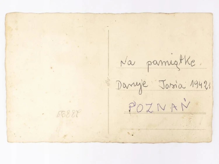 STARA FOTOGRAFIA - KOBIETA W FUTRZE POZNAŃ 1942